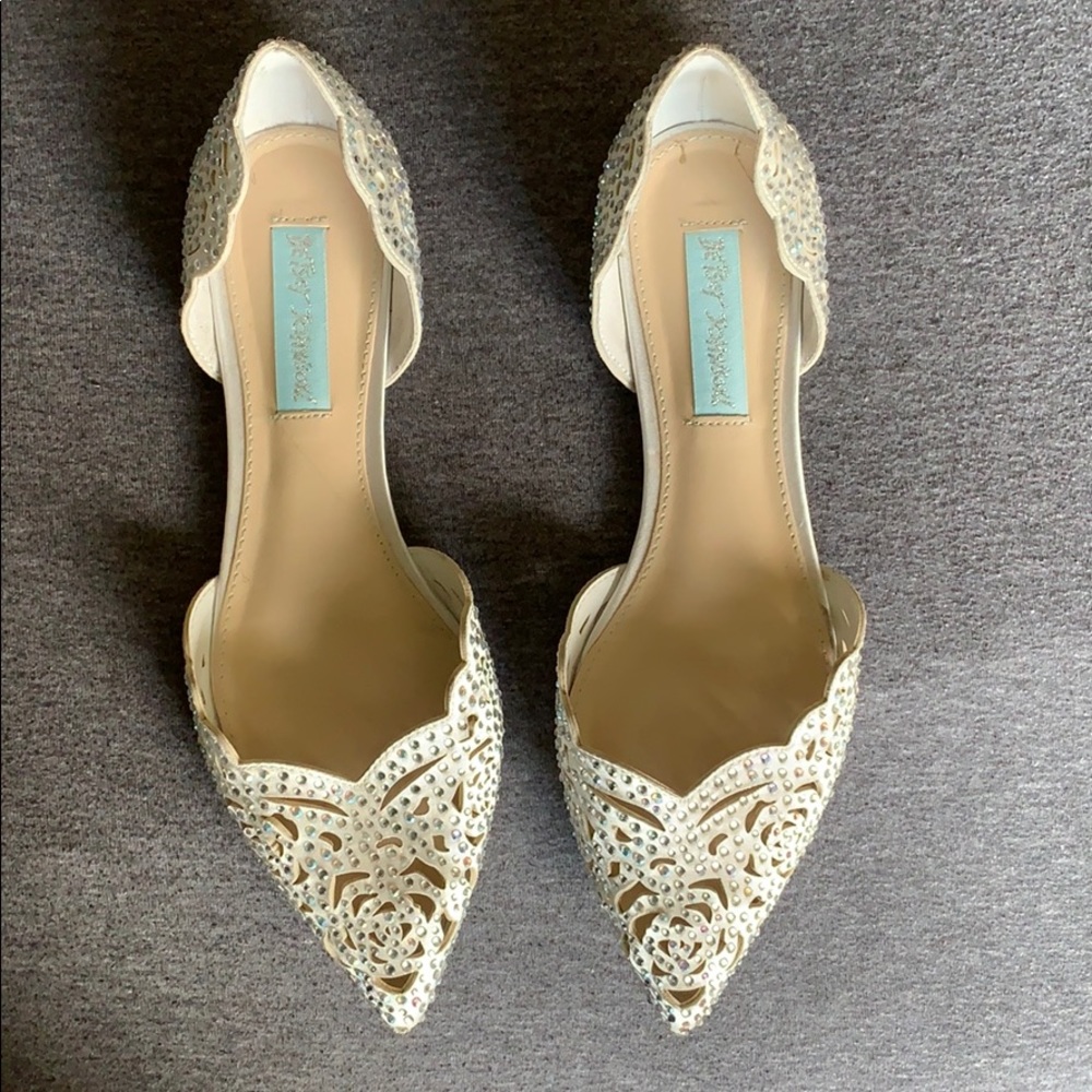 Betsey Johnson Miley Flat